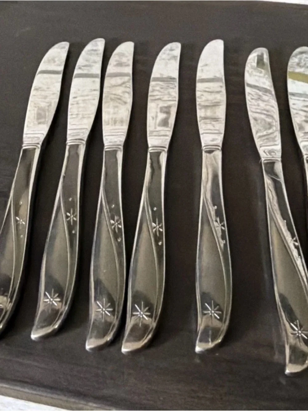 Oneida Silver Starburst Handle Butter Knife Set